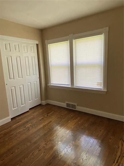 102 Olympia, Saint Louis, MO 63135 photo 15