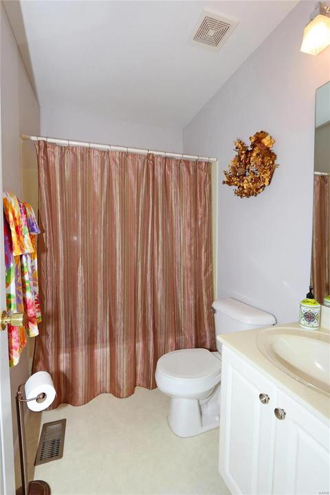 401 Winter Park Dr, O'fallon, MO 63366 photo 29