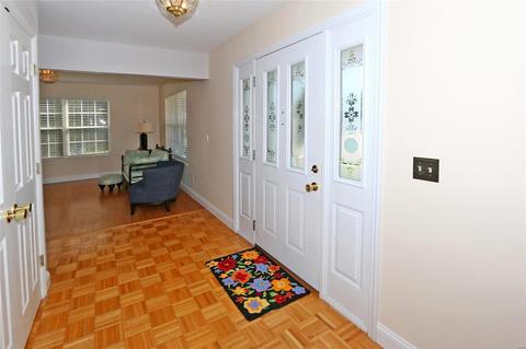 401 Winter Park Dr, O'fallon, MO 63366 photo 2