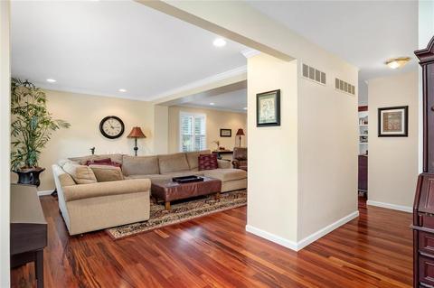 1876 Dougherty Ter, Ballwin, MO 63021 photo 9