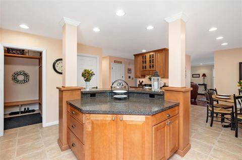 1876 Dougherty Ter, Ballwin, MO 63021 photo 23