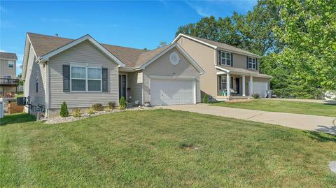 561 Springhurst Pkwy, O'fallon, MO 63368 photo 2