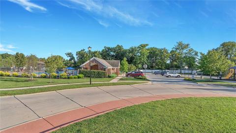 561 Springhurst Pkwy, O'fallon, MO 63368 photo 25