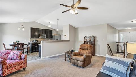 561 Springhurst Pkwy, O'fallon, MO 63368 photo 7