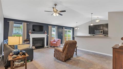 561 Springhurst Pkwy, O'fallon, MO 63368 photo 8