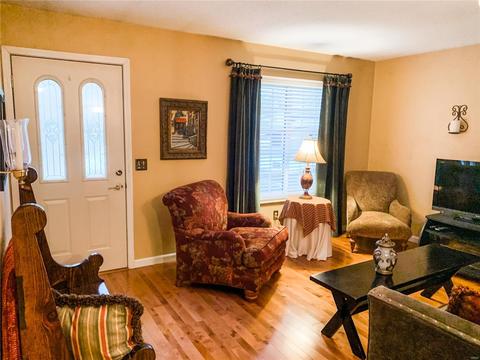 89 Elk Run Dr, Eureka, MO 63025 photo 2