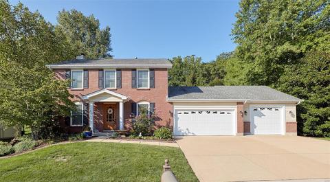 429 Buckhurst Dr, Ballwin, MO 63021 photo 2