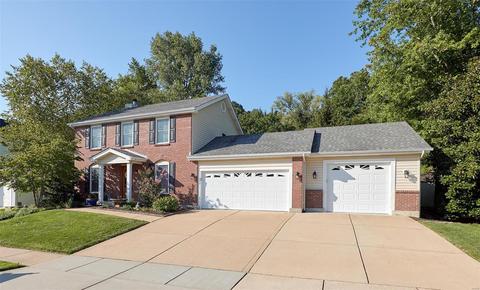 429 Buckhurst Dr, Ballwin, MO 63021 photo 1