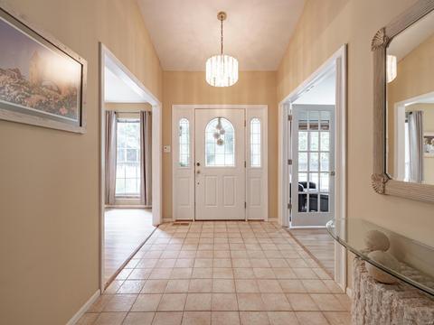 369 Gateford, Ballwin, MO 63021 photo 4