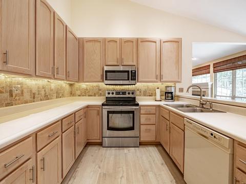 369 Gateford, Ballwin, MO 63021 photo 16