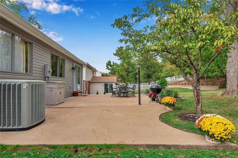 458 Maymont, Ballwin, MO 63011 photo 36