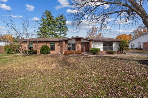 1111 Tumbleweed Trl, Ellisville, MO 63011 photo 2