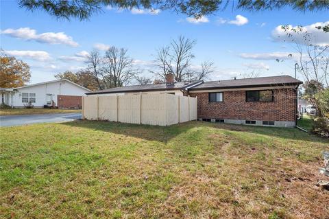 1111 Tumbleweed Trl, Ellisville, MO 63011 photo 5