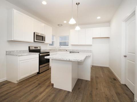 2 Windrush Ct, O'fallon, MO 63366 photo 4