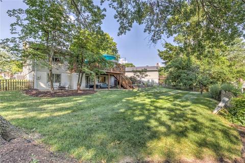 1120 Foxworth Ct, Ballwin, MO 63011 photo 3