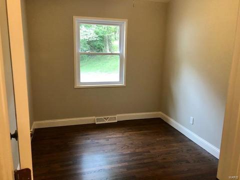 250 Sunset Dr, Ballwin, MO 63011 photo 18