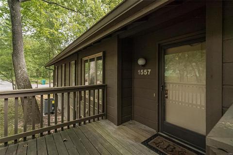 1557 Autumn Leaf, Ballwin, MO 63021 photo 2
