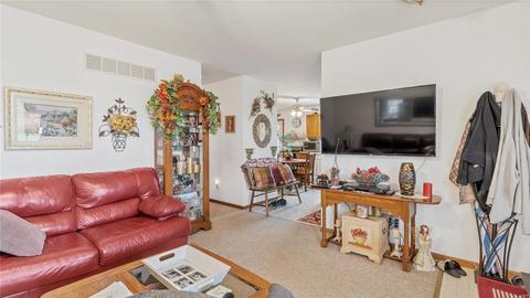 532 Whitegate Dr, O'fallon, MO 63366 photo 16