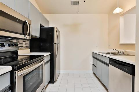 710 Lofty Pt #D, Ballwin, MO 63021 photo 16