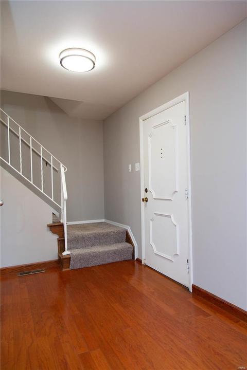 616 Garden Leaf, Ballwin, MO 63011 photo 5