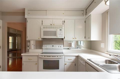 616 Garden Leaf, Ballwin, MO 63011 photo 7
