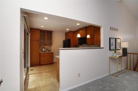 873 Woodside Trails Dr, Ballwin, MO 63021 photo 8