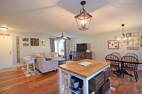252 Village Creek Dr, Ballwin, MO 63021 photo 8