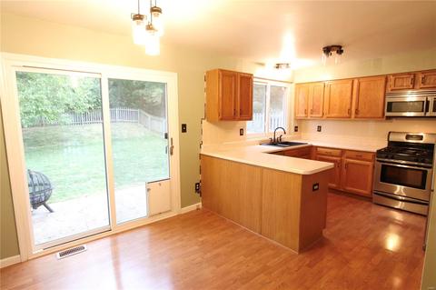2504 Maple Crossing Dr, Wildwood, MO 63011 photo 8