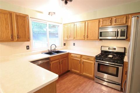 2504 Maple Crossing Dr, Wildwood, MO 63011 photo 9