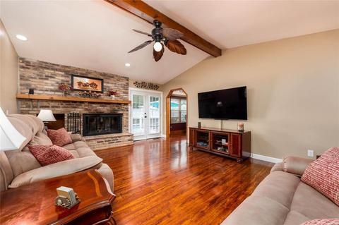 106 Cedar Ridge Ct, Weldon Spring, MO 63304 photo 8