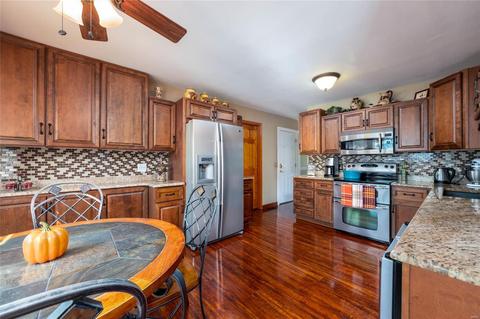 106 Cedar Ridge Ct, Weldon Spring, MO 63304 photo 4