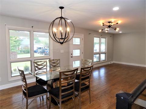 124 Nassau Way, Ballwin, MO 63021 photo 2