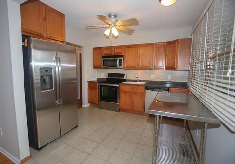 708 La Bonne Pkwy, Manchester, MO 63021 photo 14