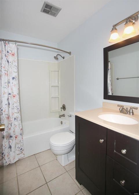 708 La Bonne Pkwy, Manchester, MO 63021 photo 21