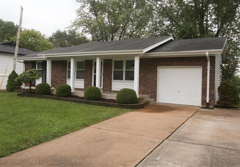 708 La Bonne Pkwy, Manchester, MO 63021 photo 2