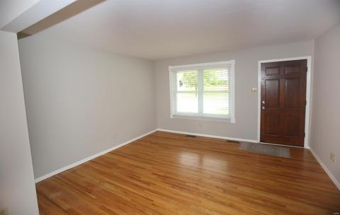 708 La Bonne Pkwy, Manchester, MO 63021 photo 12