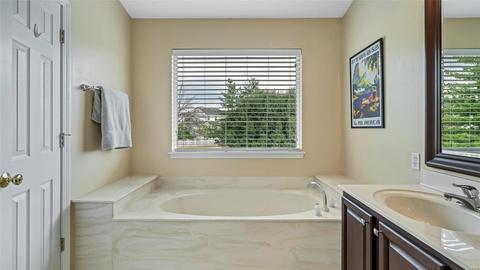25 Fairwoods Ct, O'fallon, MO 63368 photo 31