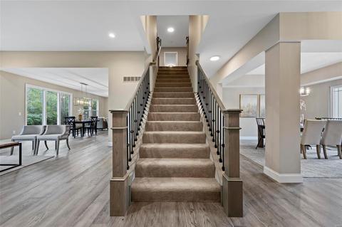 620 Nancy Place Dr, Ballwin, MO 63021 photo 5