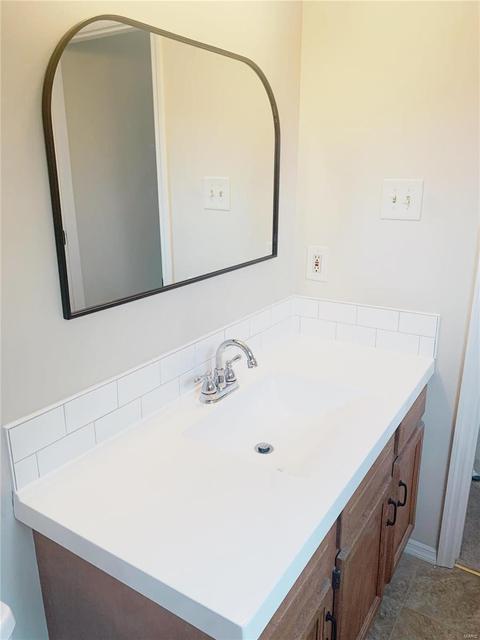 1501 Whispering Crk, Ballwin, MO 63021 photo 17