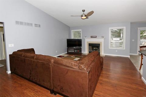105 Rightfield Dr, O'fallon, MO 63366 photo 6