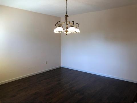 988 Barbizon, Manchester, MO 63021 photo 4