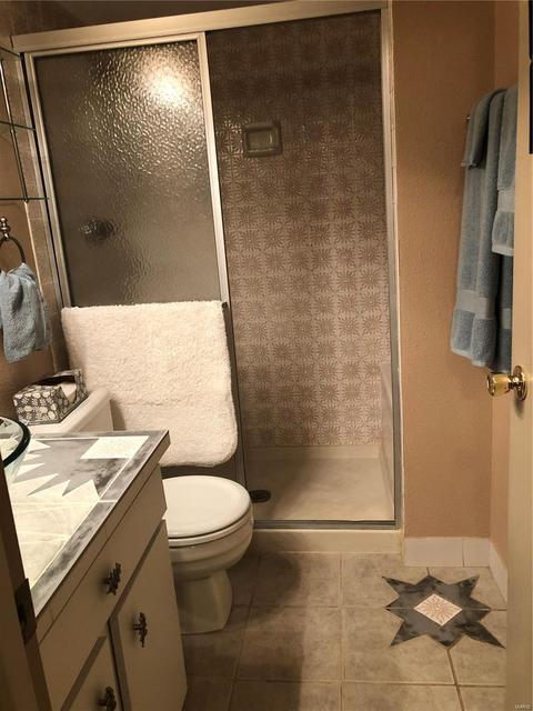 988 Barbizon, Manchester, MO 63021 photo 17