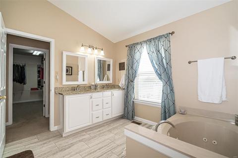8009 Knights Xing, O'fallon, MO 63368 photo 13