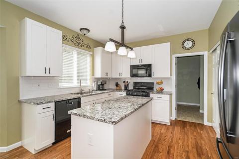 8009 Knights Xing, O'fallon, MO 63368 photo 2