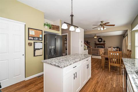 8009 Knights Xing, O'fallon, MO 63368 photo 3
