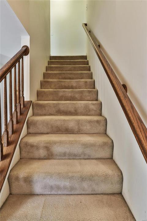 1044 Johanna Dr, Ballwin, MO 63021 photo 28
