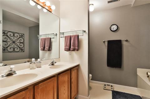 1044 Johanna Dr, Ballwin, MO 63021 photo 32