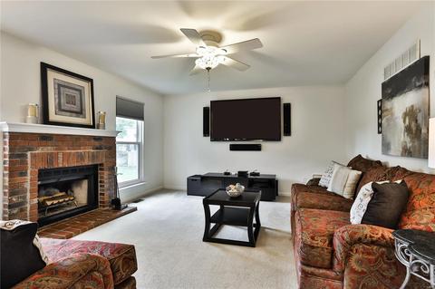 1044 Johanna Dr, Ballwin, MO 63021 photo 21