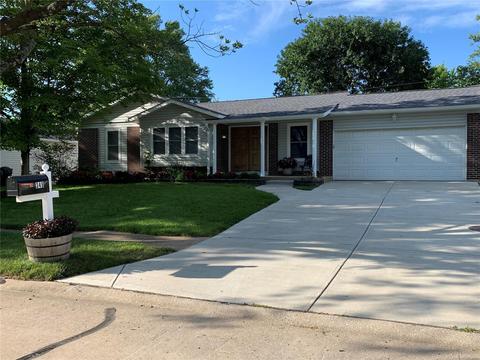 349 Palermo Dr, Ballwin, MO 63021 photo 1