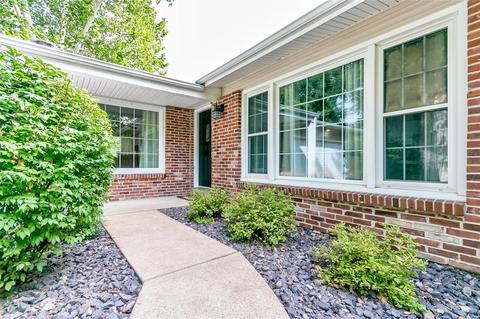 265 White Tree Ln, Ballwin, MO 63011 photo 7